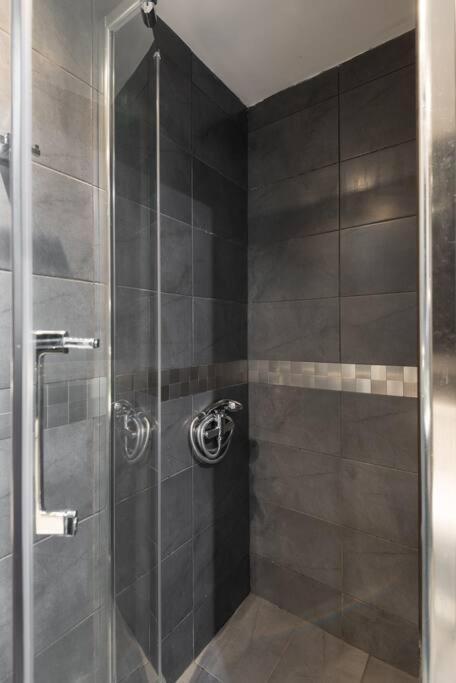Modern Office Apartment.Wifi,2A/C,Luxury Fur/Tures Thessaloníki Exteriör bild